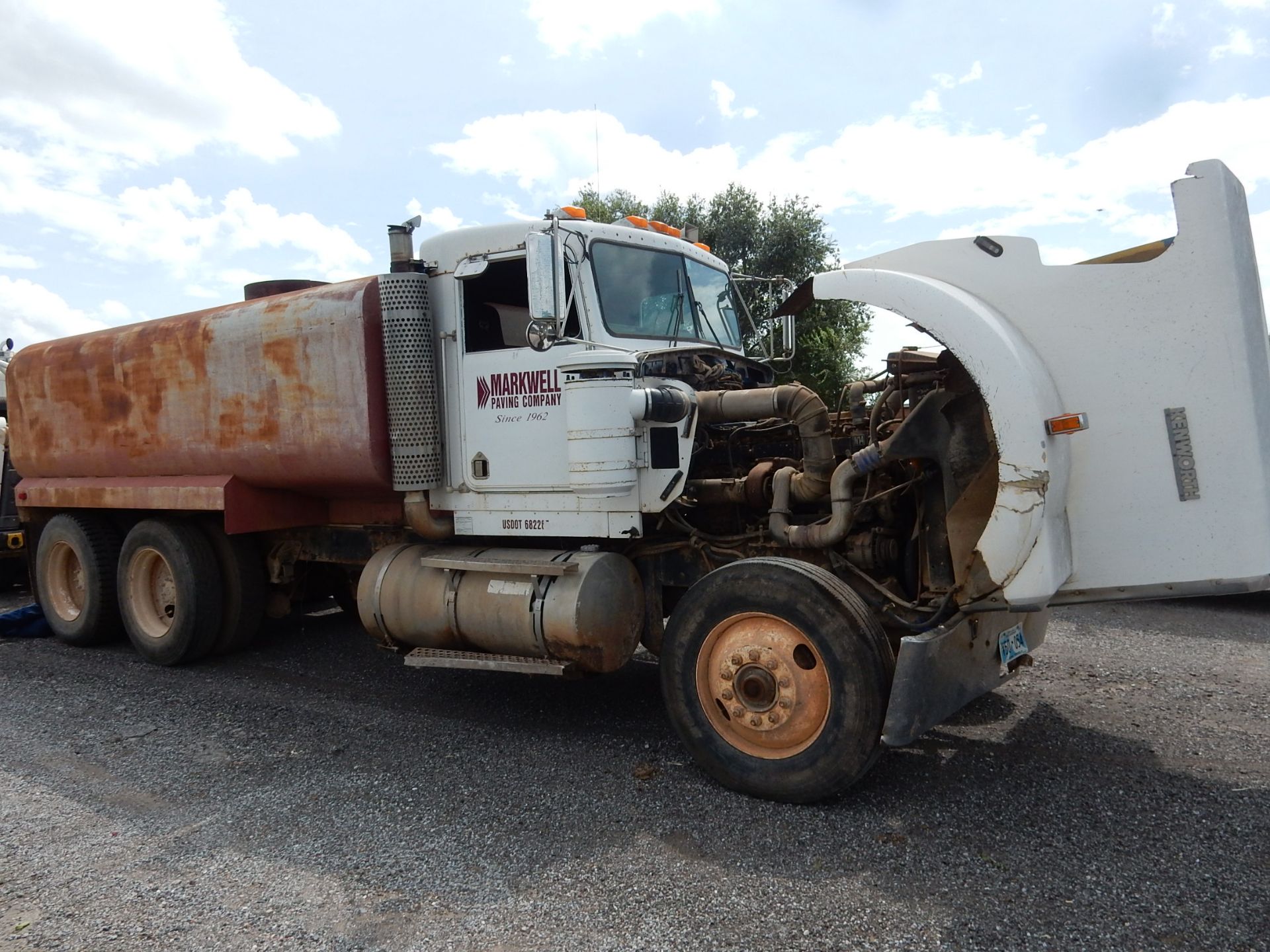 1993 KENWORTH WATER TRUCK, M# W900, VIN# 1XKWD69X7PS586314, 659,753 MILES - Image 3 of 5