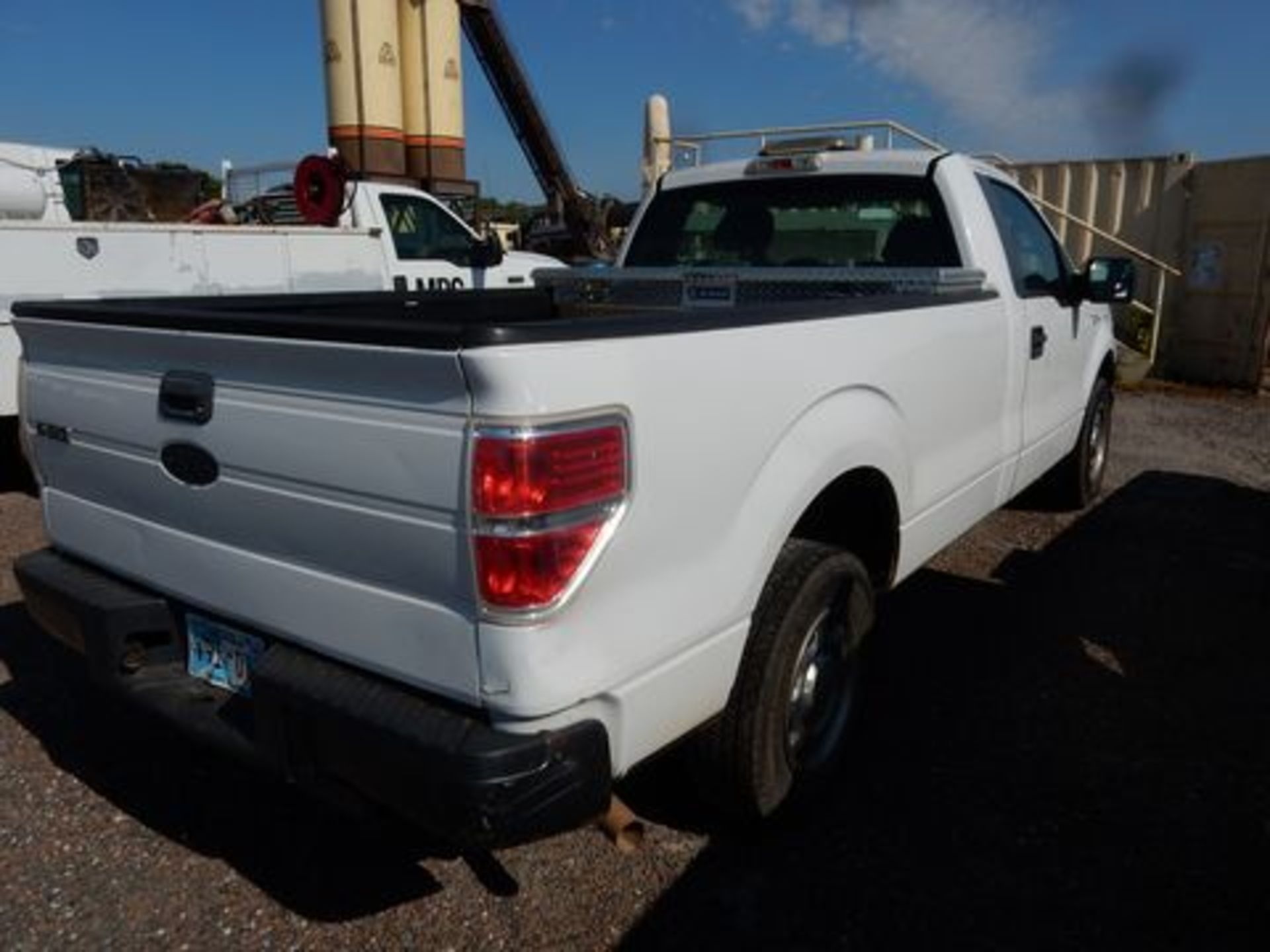 2010 FORD PICKUP, M# F150XL, VIN# 1FTMF1CW4AKC36324, MILEAGE N/A, 2-WHEEL DRIVE, GAS, LONG BED - Image 6 of 6