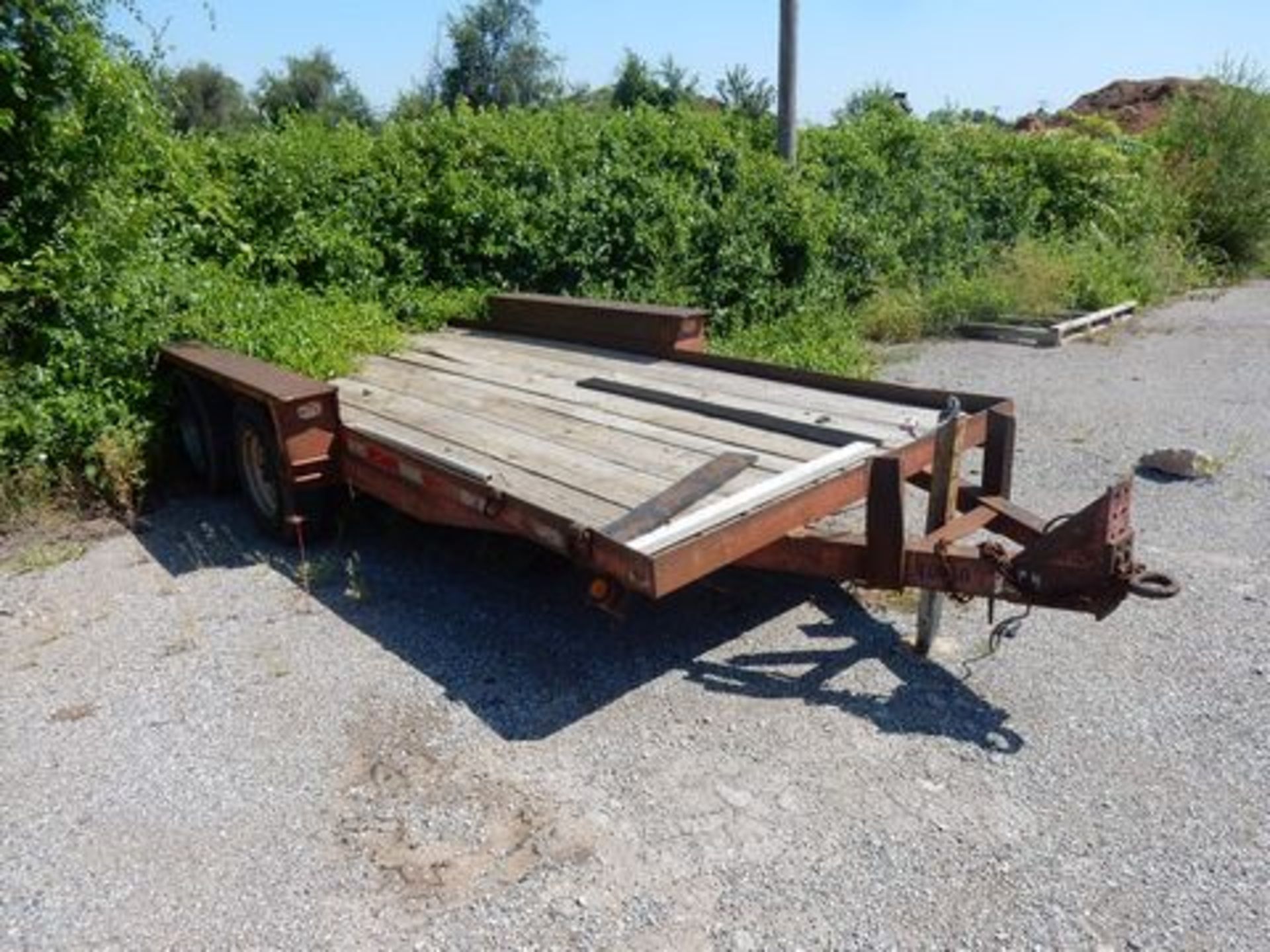 SOLD BY PHOTO - BELSHE UTILITY TRAILER, 18', WOOD DECK, PINTLE HITCH - Image 3 of 4