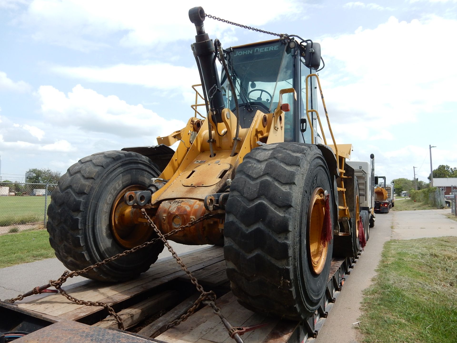 JOHN DEERE WHEEL LOADER, M# 724K, S/N 1DW724KXCA0632230 - Image 5 of 12