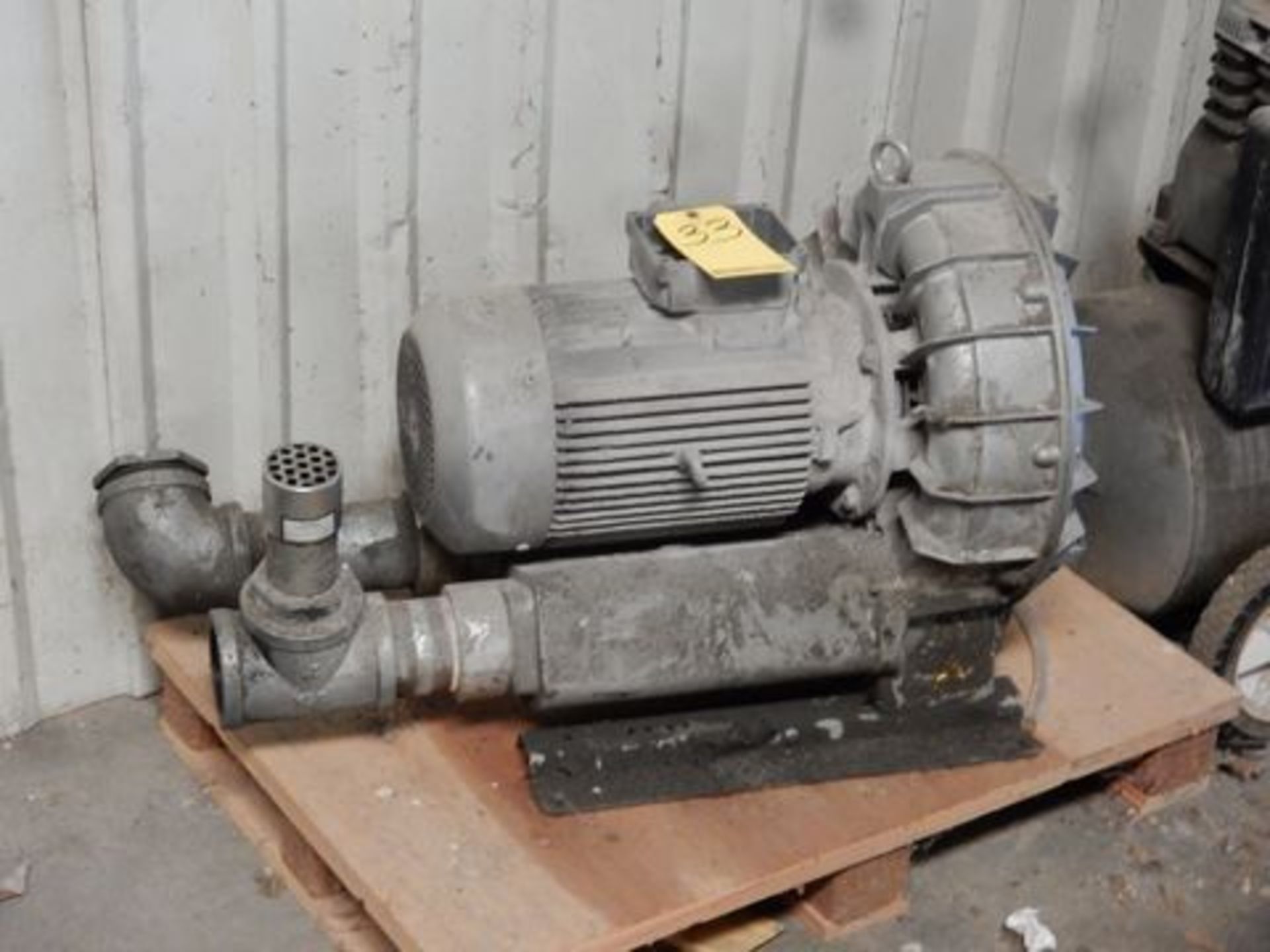 VACUUM PUMP W/3" OUTLET/INLET