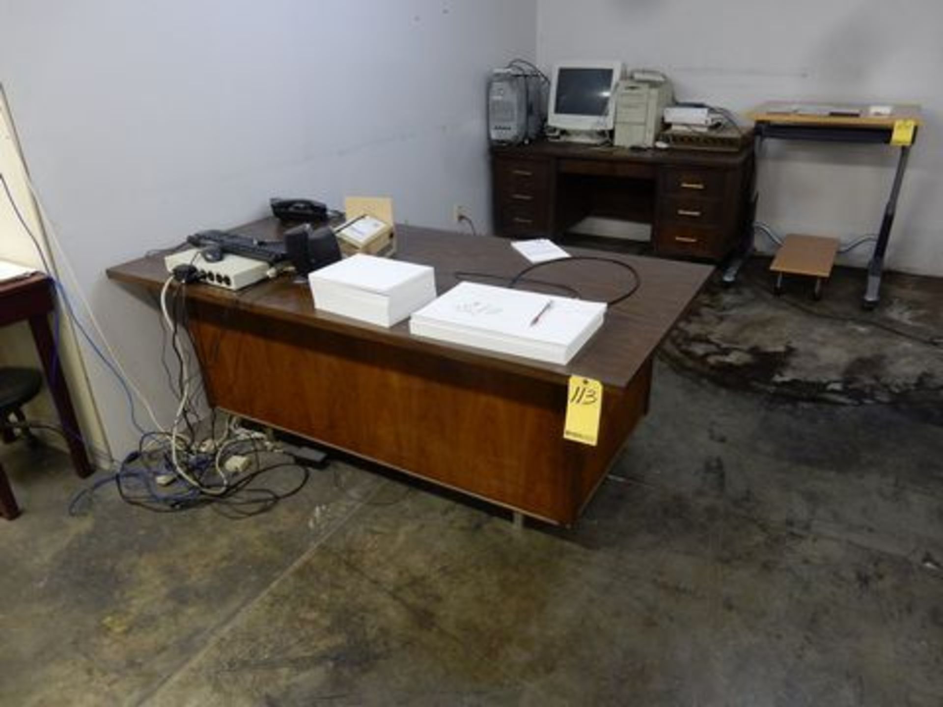 LOT (2) WOOD DESKS W/(2) SMALL SIDE TABLES