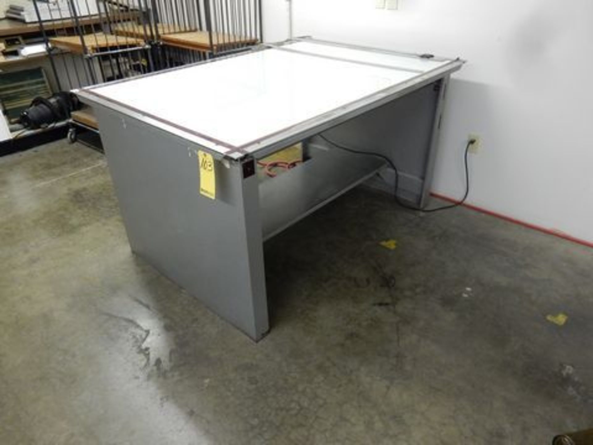 NUARC 42" X 62" LIGHT TABLE