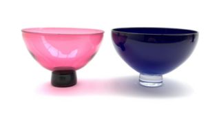 Gillies Jones Rosedale pink bowl on a short pedestal foot D15cm,
