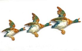 Set of three Beswick graduated Mallard wall plaques 596-1,