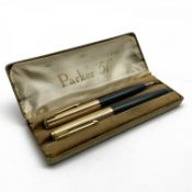 Parker 51 fountain pen and propelling pencil in grey/green with gilt caps in original box
