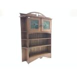 Early 20th century Arts & Crafts oak bookcase,