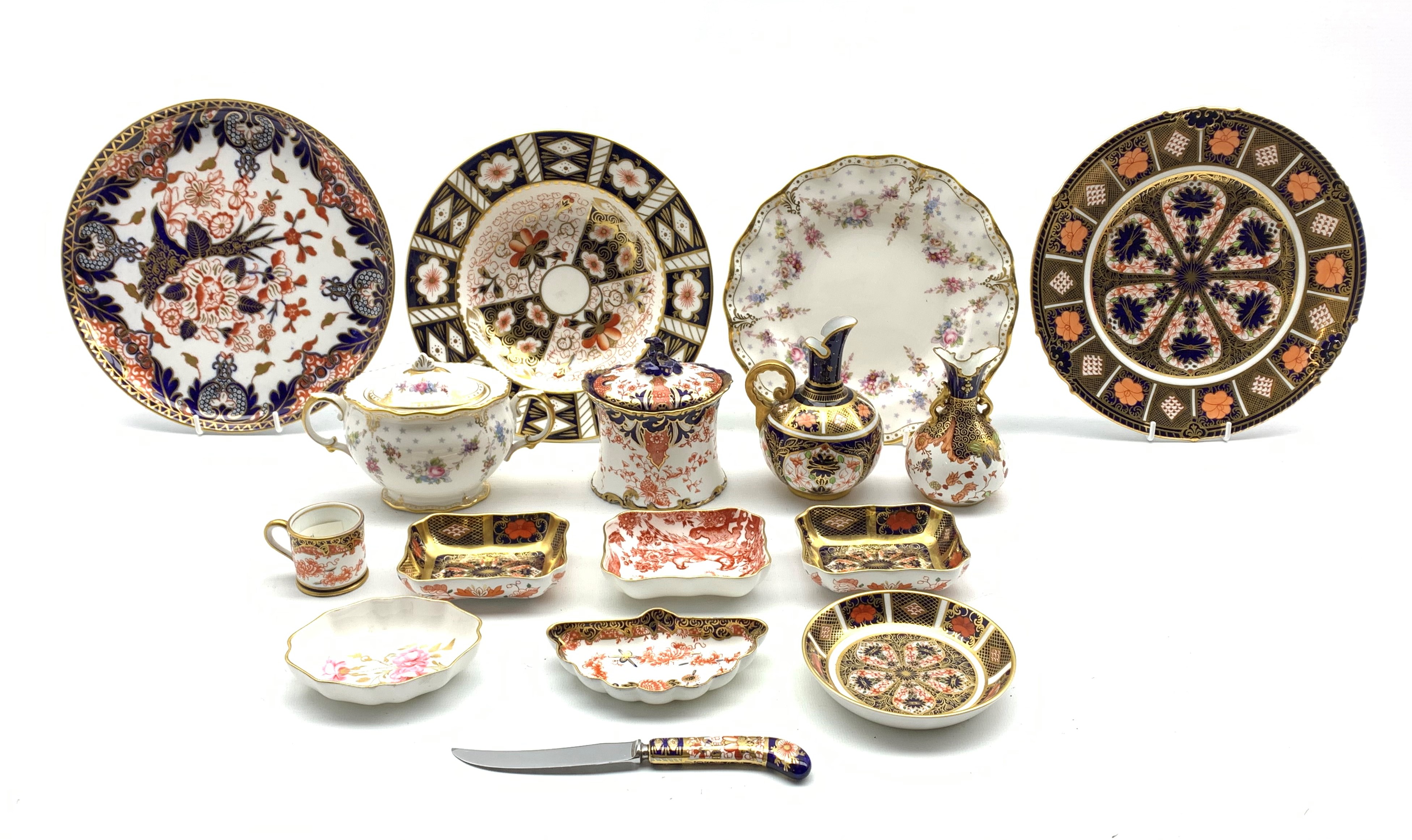 Royal Crown Derby Imari pattern 1128 trinket dish, a pair of similar rectangular trinket dishes,