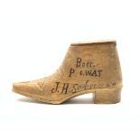 Boer prisoner of war snuff box in the form of a shoe,