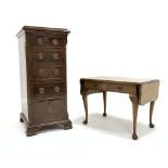 George III style pedestal chest, moulded top above five graduating drawers,