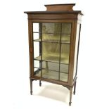 Edwardian mahogany display cabinet, raised shaped back above frieze inlaid with satinwood banding,