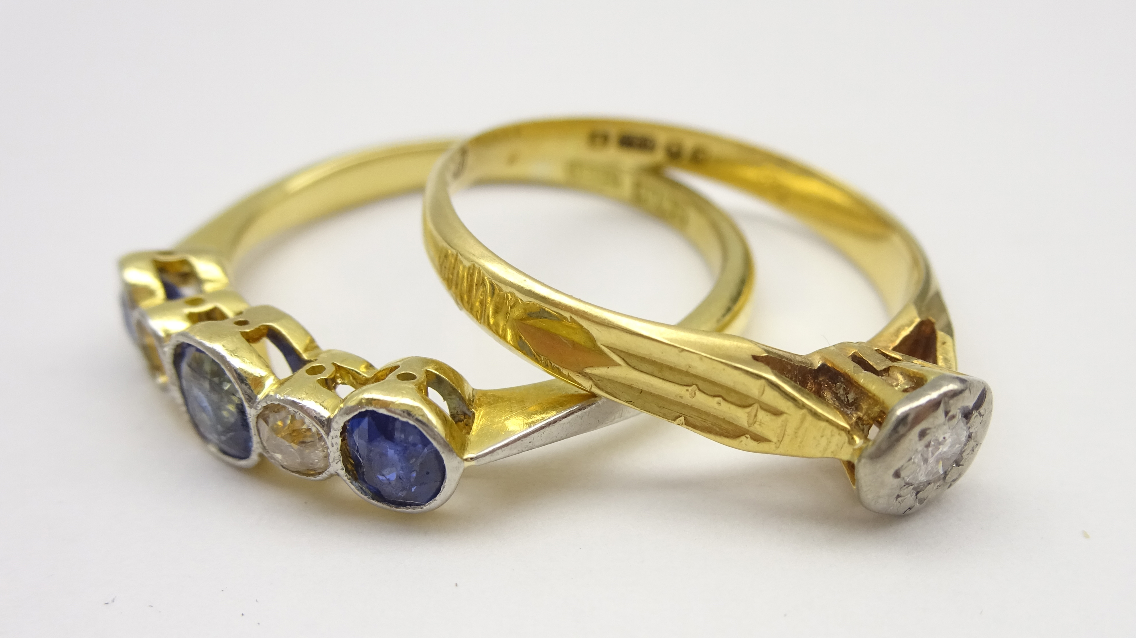 Gold sapphire and diamond bezel set ring, - Image 3 of 3