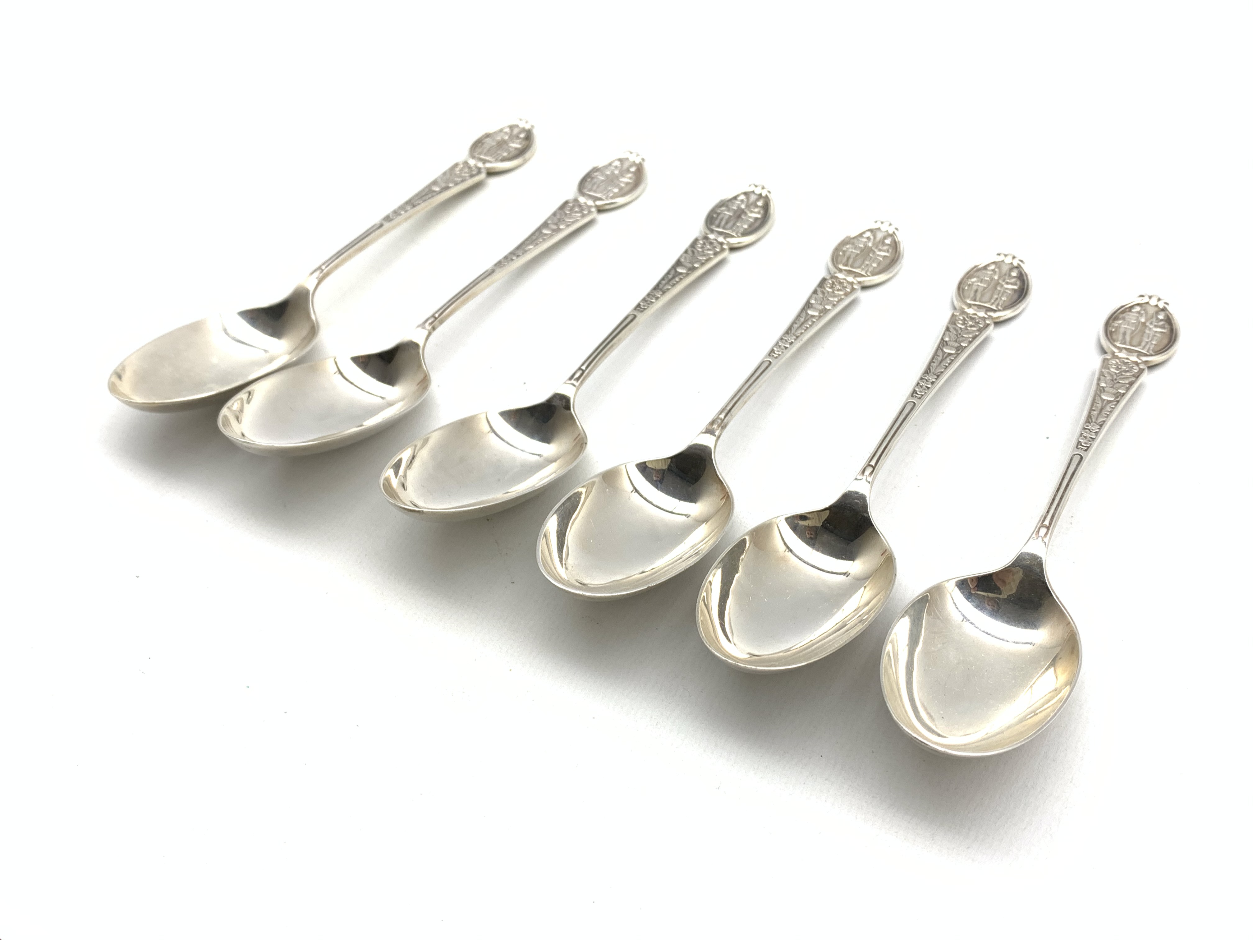 Set of six silver teaspoons the finials inscribed 'Cookham Rifle Club' Birmingham 1906 Maker