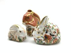 Royal Crown Derby Meadow Rabbit paperweight, Collector's Guild model,