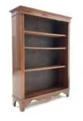 20th century mahogany open bookcase, with satinwood banding and ebonised sting inlay,