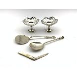Pair silver sweetmeat dishes with pierced decoration and pedestal foot Birmingham 1909,