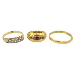 Edwardian 18ct gold ruby and diamond ring, Birmingham 1905,