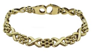 9ct gold cross link chain bracelet hallmarked, approx 13.