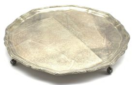 Large Edwardian silver salver with raised edge and scroll feet D46cm Sheffield 1907 Maker Jay,
