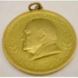 Hallmarked 9ct gold 'Winston Churchill 1874-1965' commemorative medal, with loop attachment,