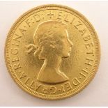 Queen Elizabeth II 1963 gold full sovereign Condition Report & Further Details