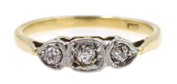 Early 20th century gold three stone old cut diamond ring,