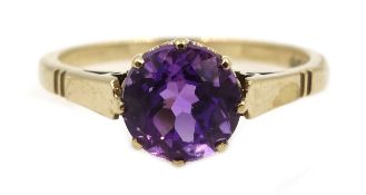 9ct gold round amethyst ring,