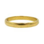 22ct gold wedding band, London 1963, approx 2.