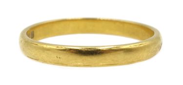 22ct gold wedding band, London 1963, approx 2.