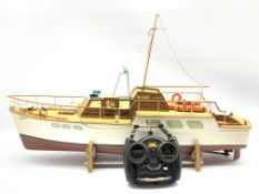 Remote control boat 'Capricorn', complete with lifeboat, buoyancy aids, mast and other rigging,