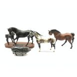 Beswick matt group of two horses 'Black Beauty and Foal' on wooden stand,