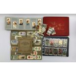 Mixed accumulation of cigarette cards including Will's, Cavanders Ltd, Kensitas etc,