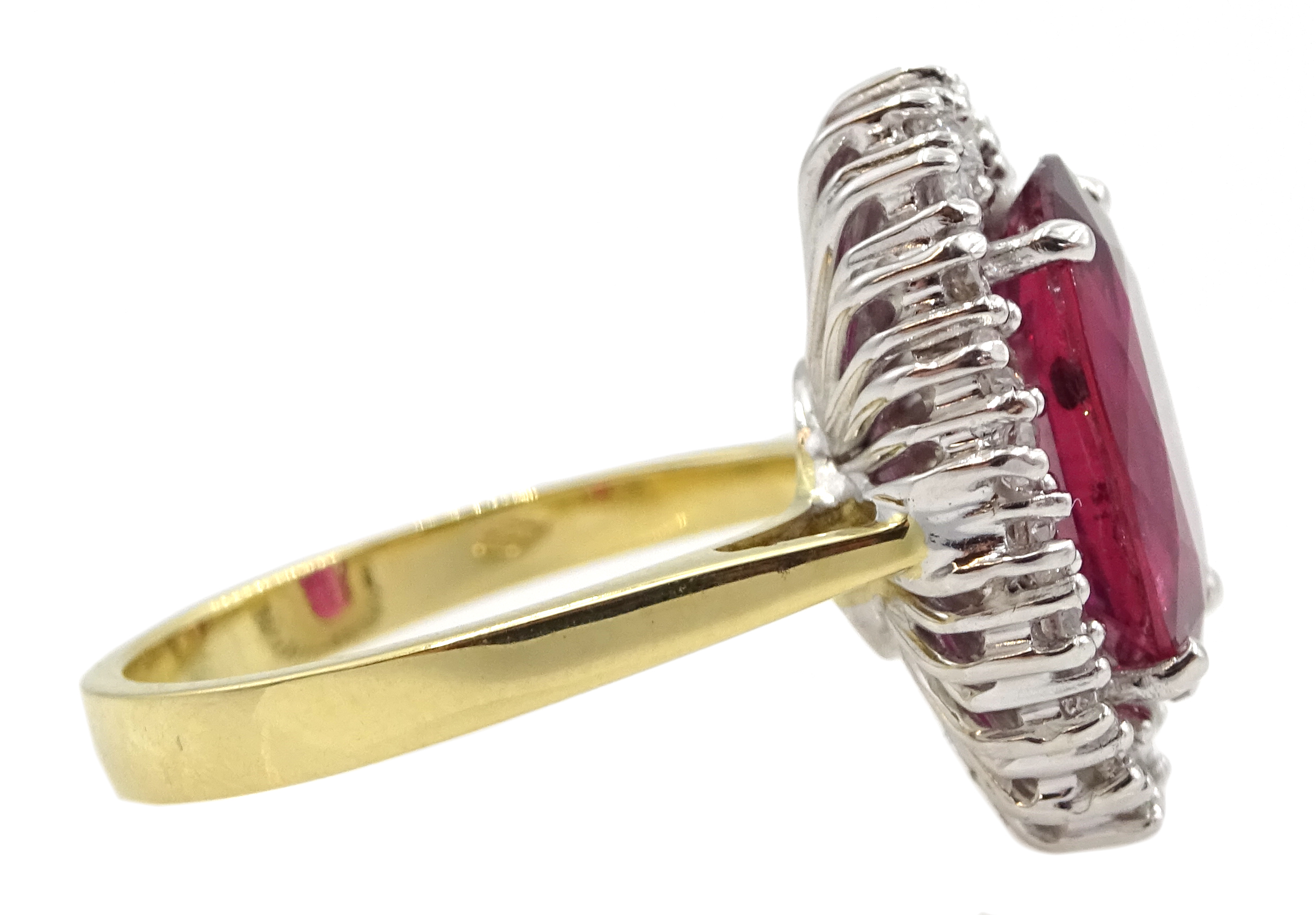 18ct gold ruby and diamond cluster ring hallmarked, ruby approx 4. - Image 3 of 4