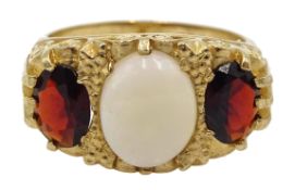 9ct gold three stone garnet and opal ring Condition Report & Further Details Tested