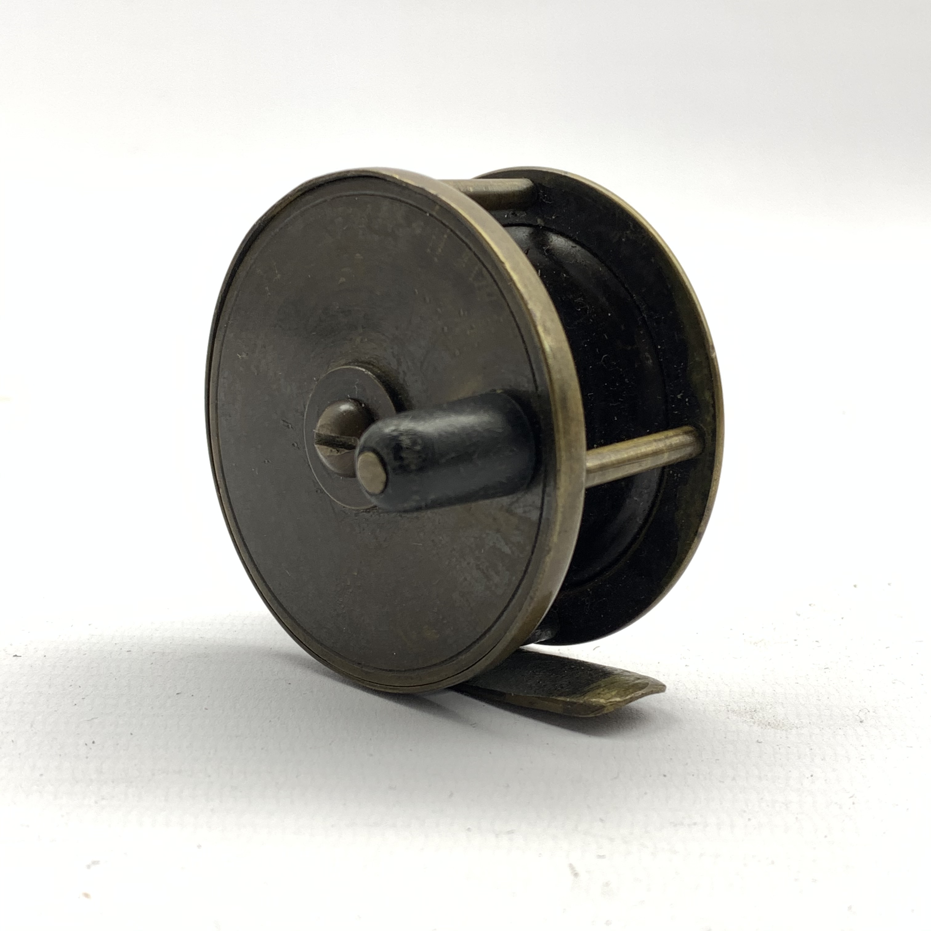 Small brass centre pin fishing reel, no visible makers name or mark, D6. - Image 2 of 3