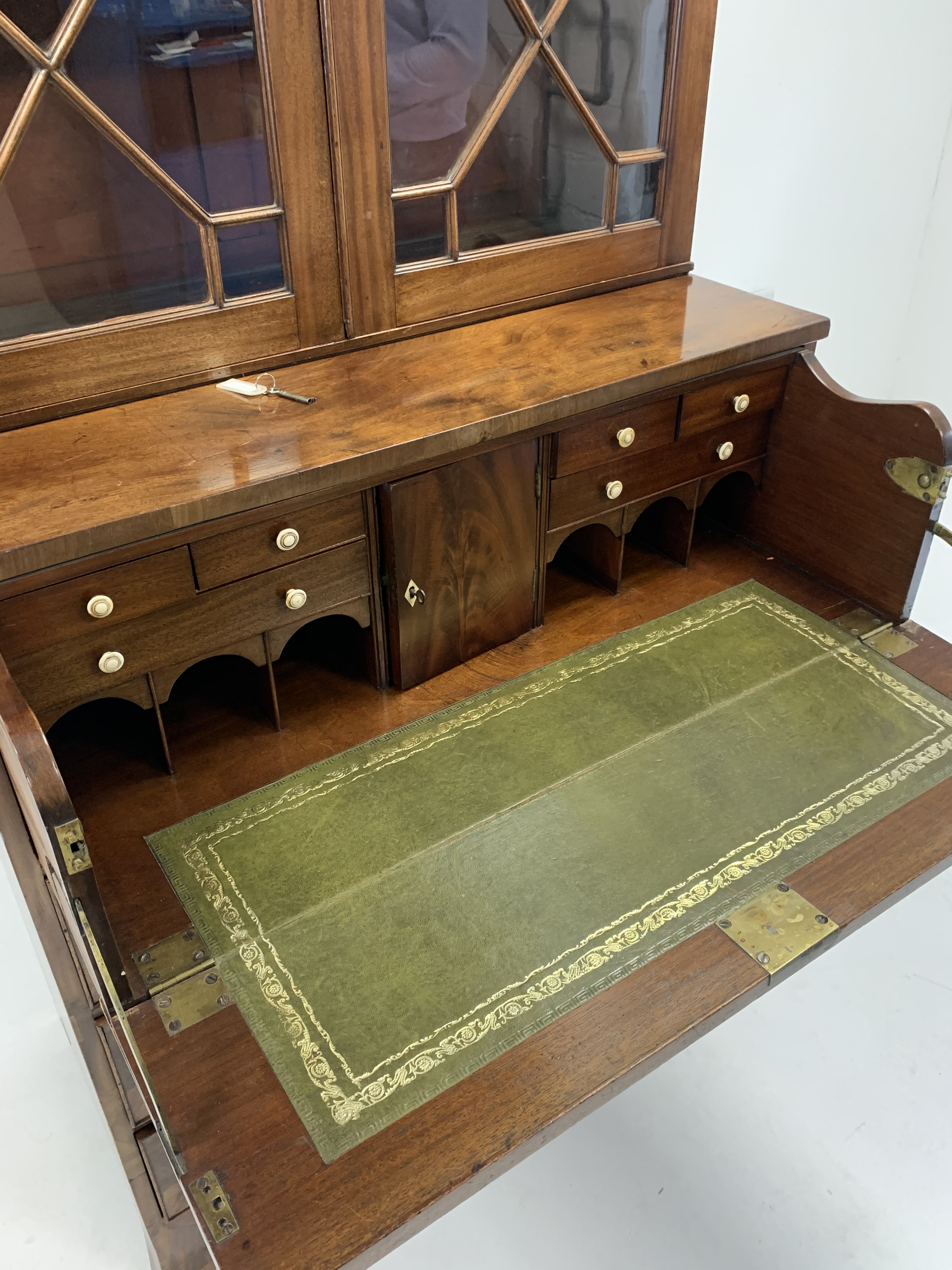George III mahogany secretaire chest, - Image 4 of 4