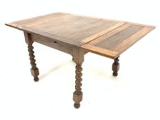 20th century oak draw leaf table on spiral turned supports, 151cm x 91cm,