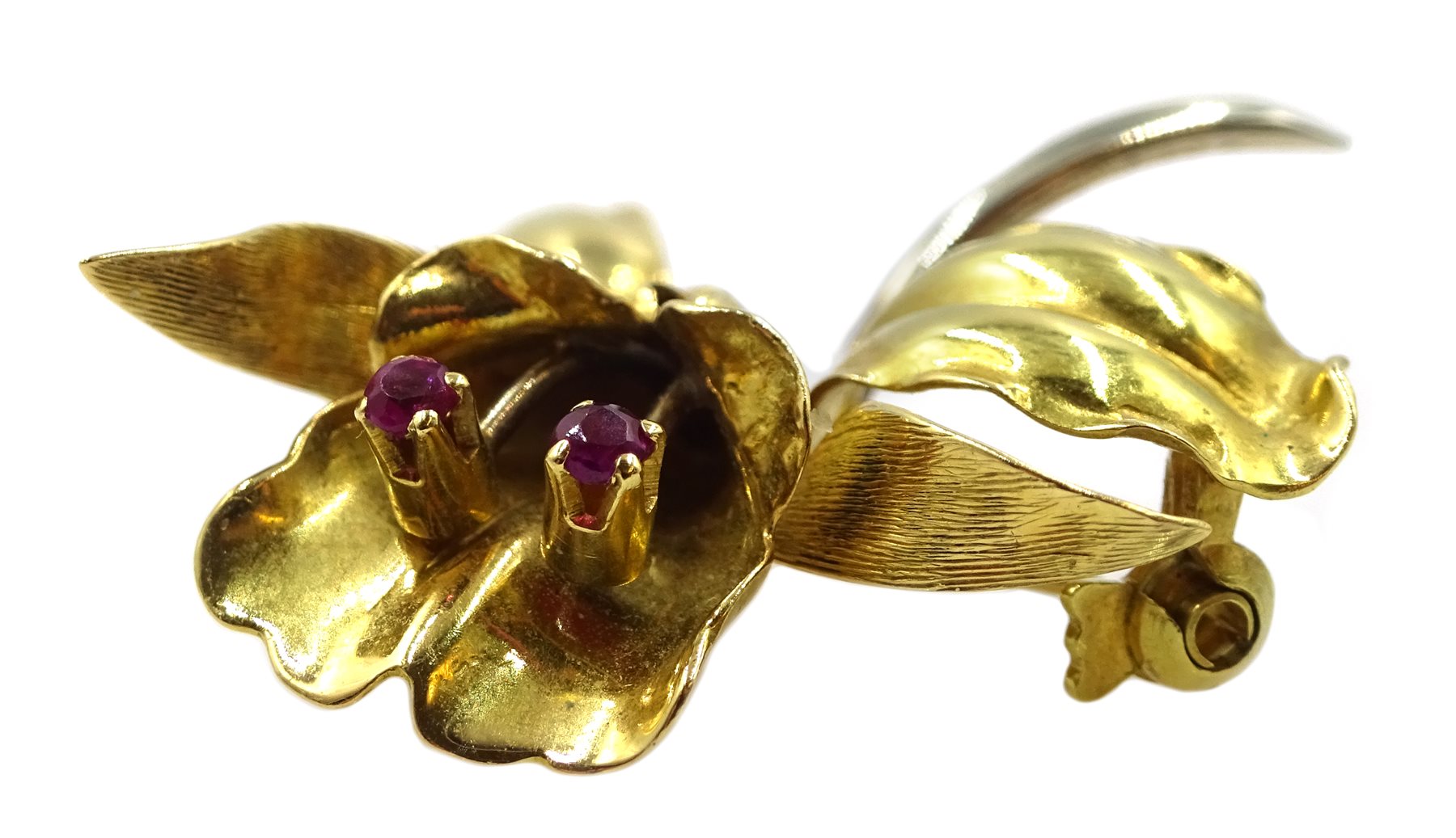 18ct gold two stone ruby flower brooch, hallmarked - Image 2 of 4