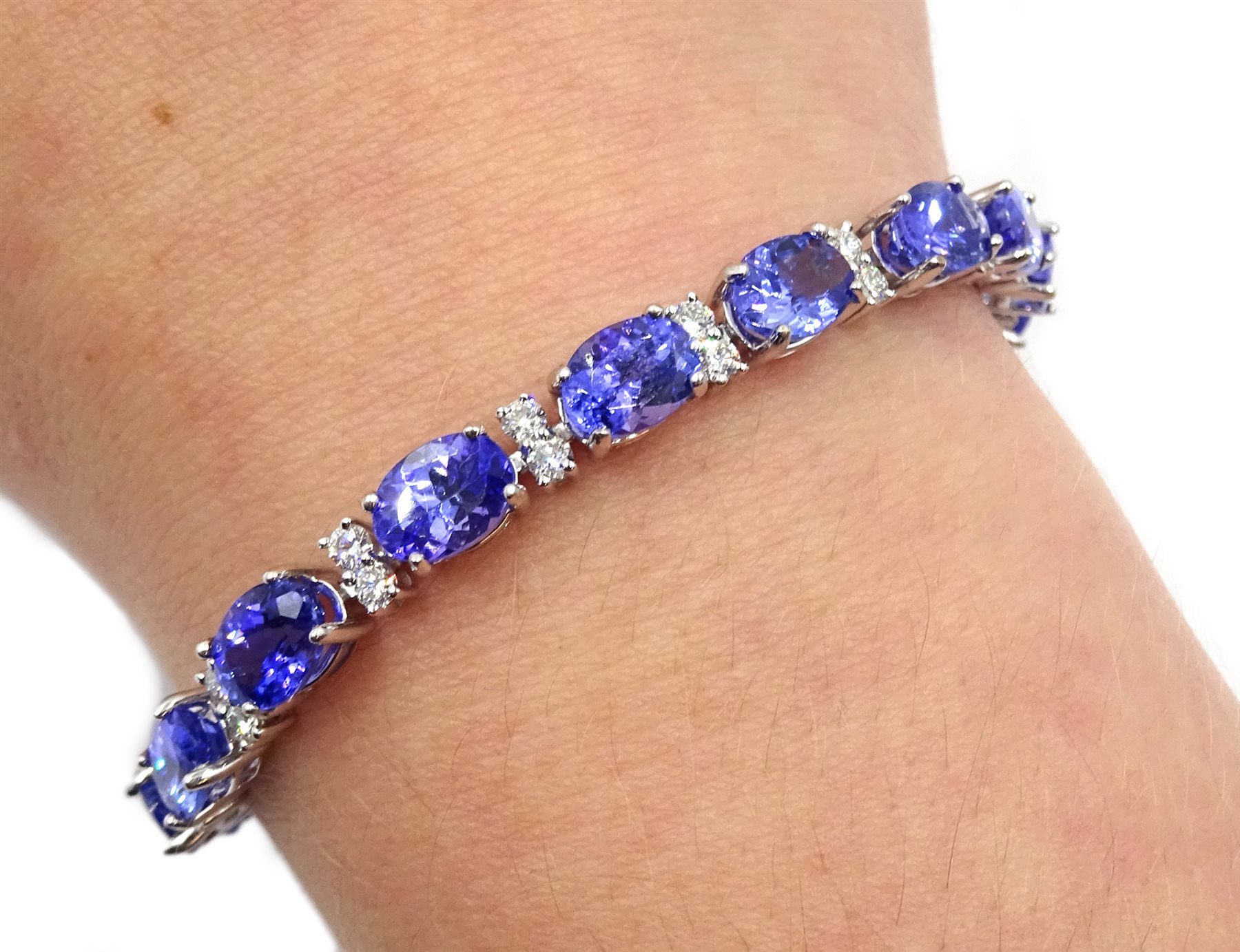 18ct white gold oval tanzanite and diamond link bracelet, hallmarked - Image 2 of 6