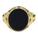 Victorian 18ct gold oval bloodstone signet ring, Birmingham 1864