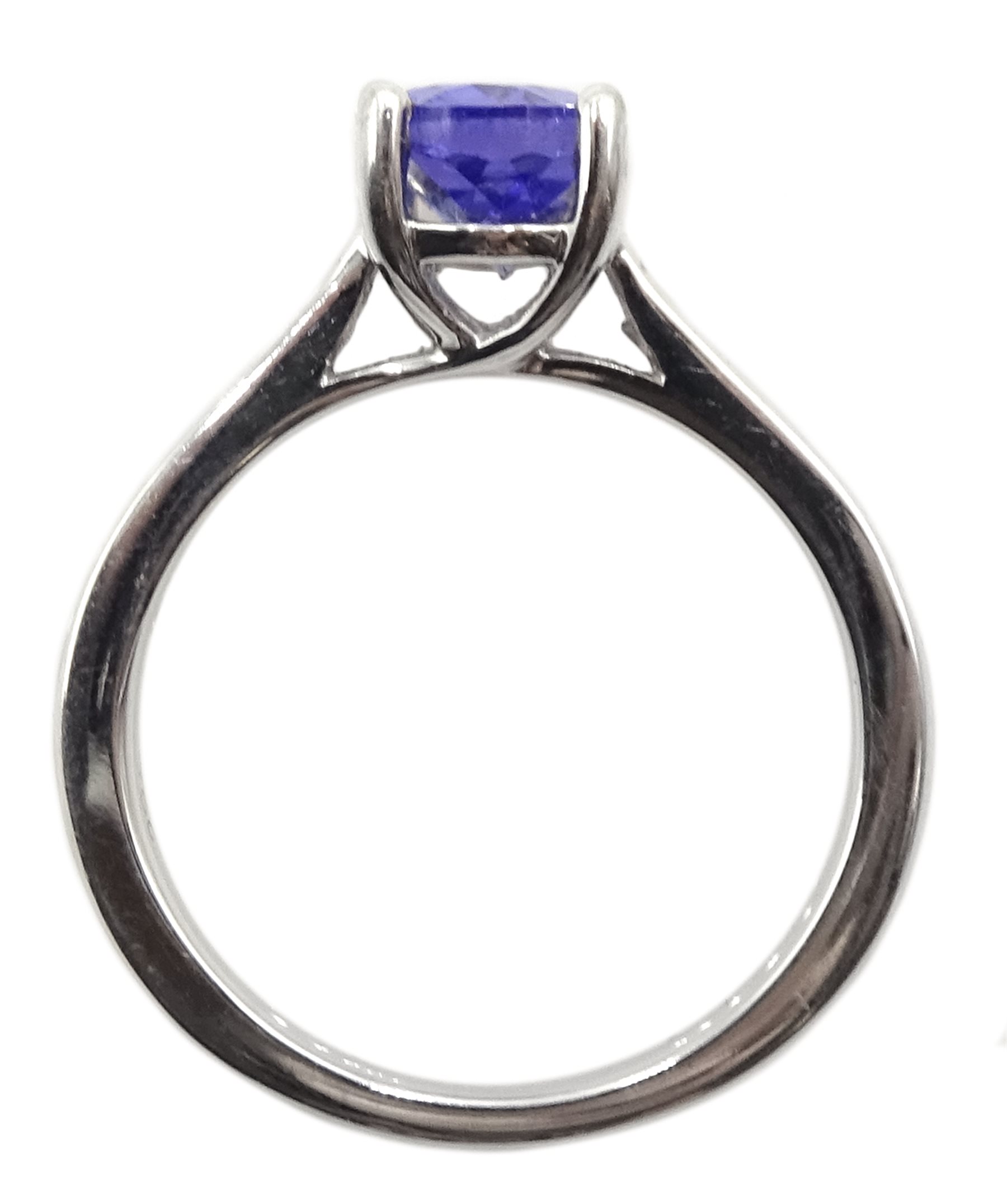 18ct white gold oval tanzanite ring, with diamond set shoulders, hallmarked, tanzanite approx 1.70 c - Image 5 of 9