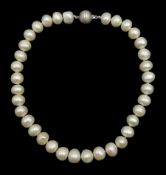 Single strand cultured pearl necklace, with 9ct gold clasp stamped 375