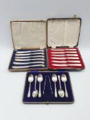 Set of six silver bladed pastry knives with mother of pearl handles Sheffield 1939 Maker Viners, set