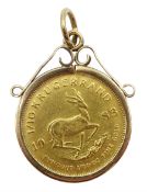 1983 gold 1/10 Krugerrand coin, loose mounted in 9ct gold pendant hallmarked