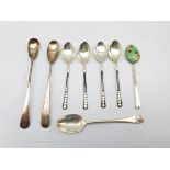 Set of six silver coffee spoons Sheffield 1948, six silver bead knop coffee spoons, four silver coff