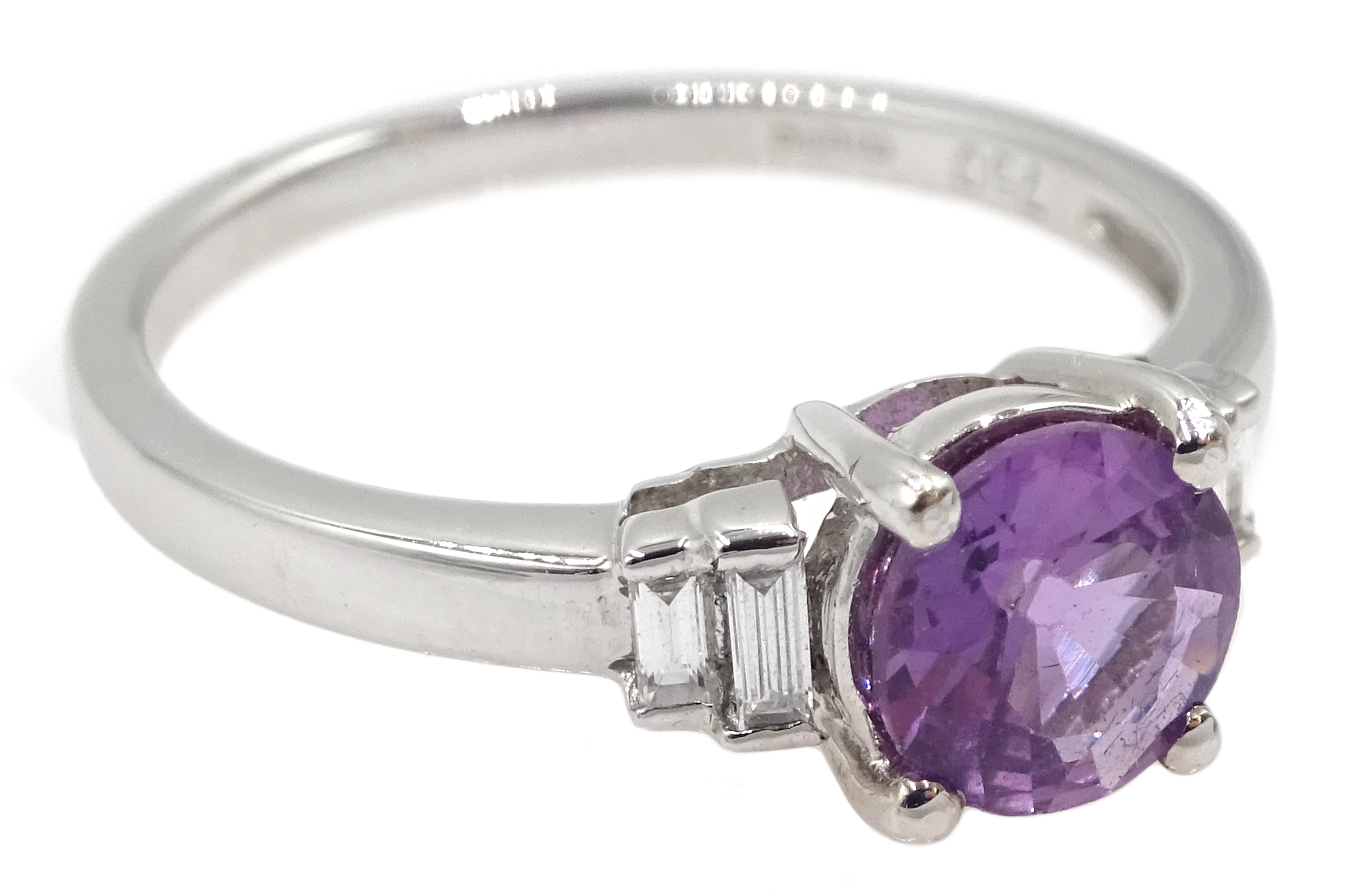 18ct white gold fancy purple sapphire ring, with baguette diamond shoulders, hallmarked - Image 6 of 7