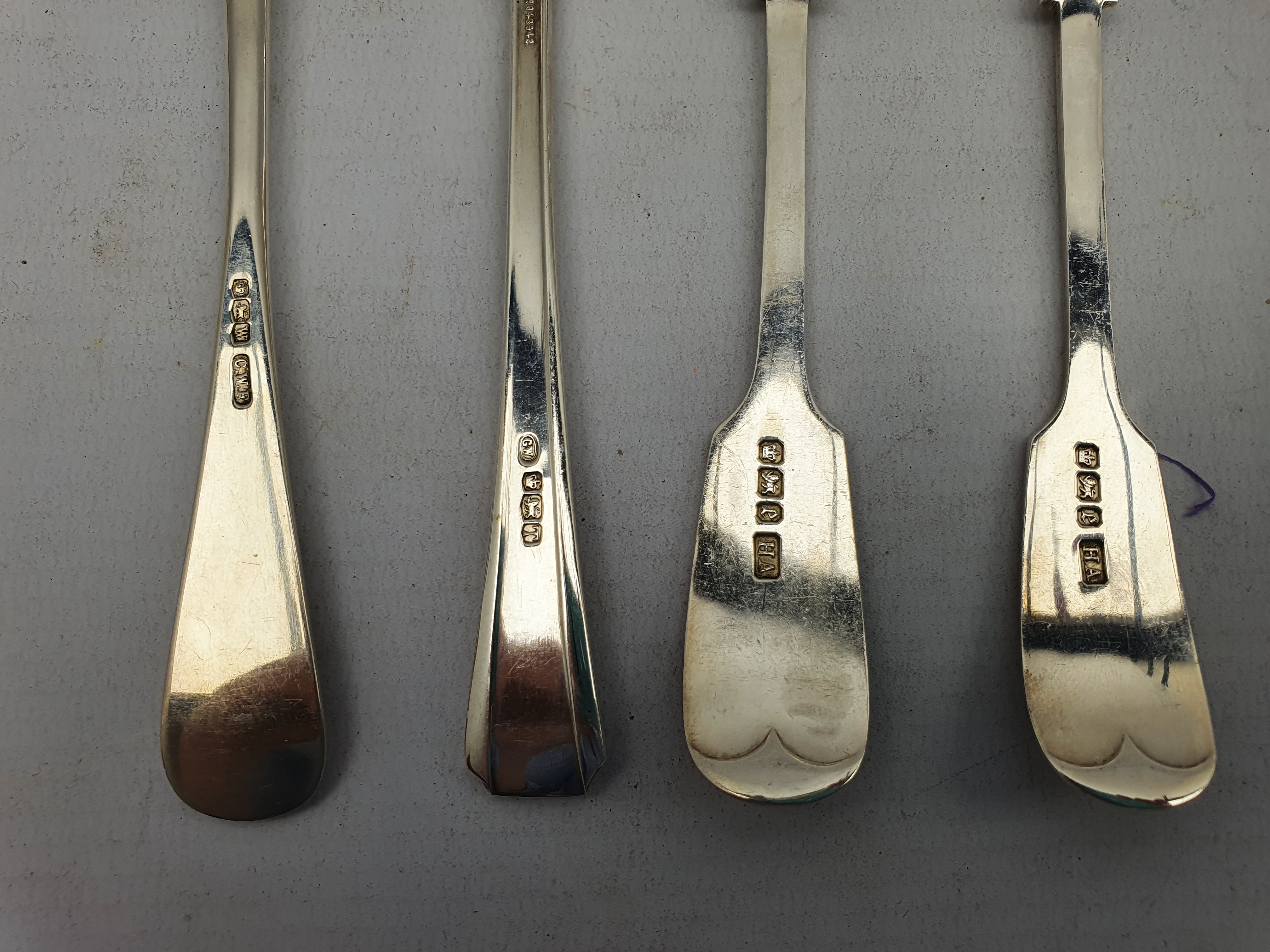 Three late Victorian silver fiddle pattern dessert spoons Sheffield 1897, four silver dessert spoons - Image 2 of 2