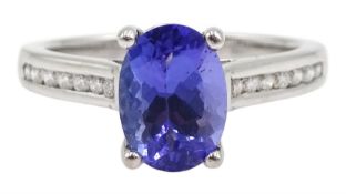 18ct white gold oval tanzanite ring, with diamond set shoulders, hallmarked, tanzanite approx 1.70 c