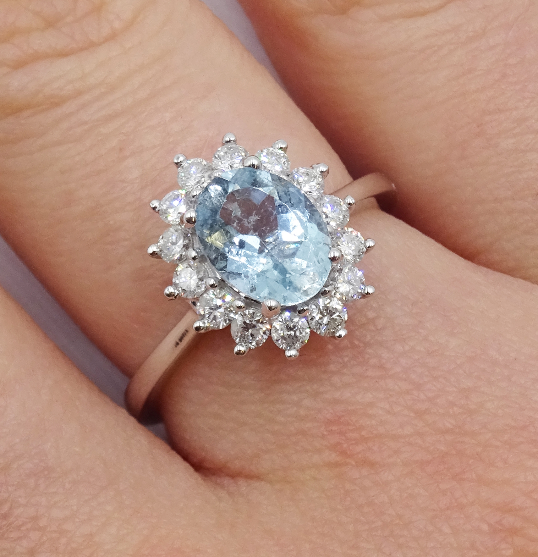 18ct white gold oval aquamarine and diamond cluster ring, hallmarked - Image 6 of 9