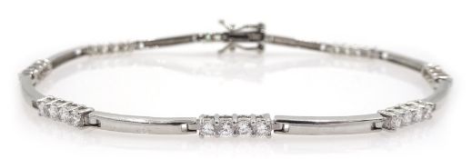 9ct white gold cubic zirconia bracelet, hallmarked